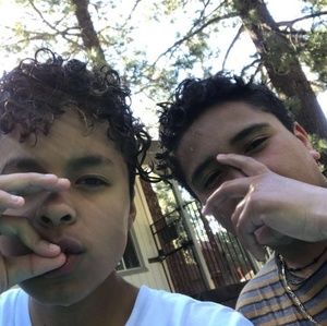 Meet your Posher, Cesar